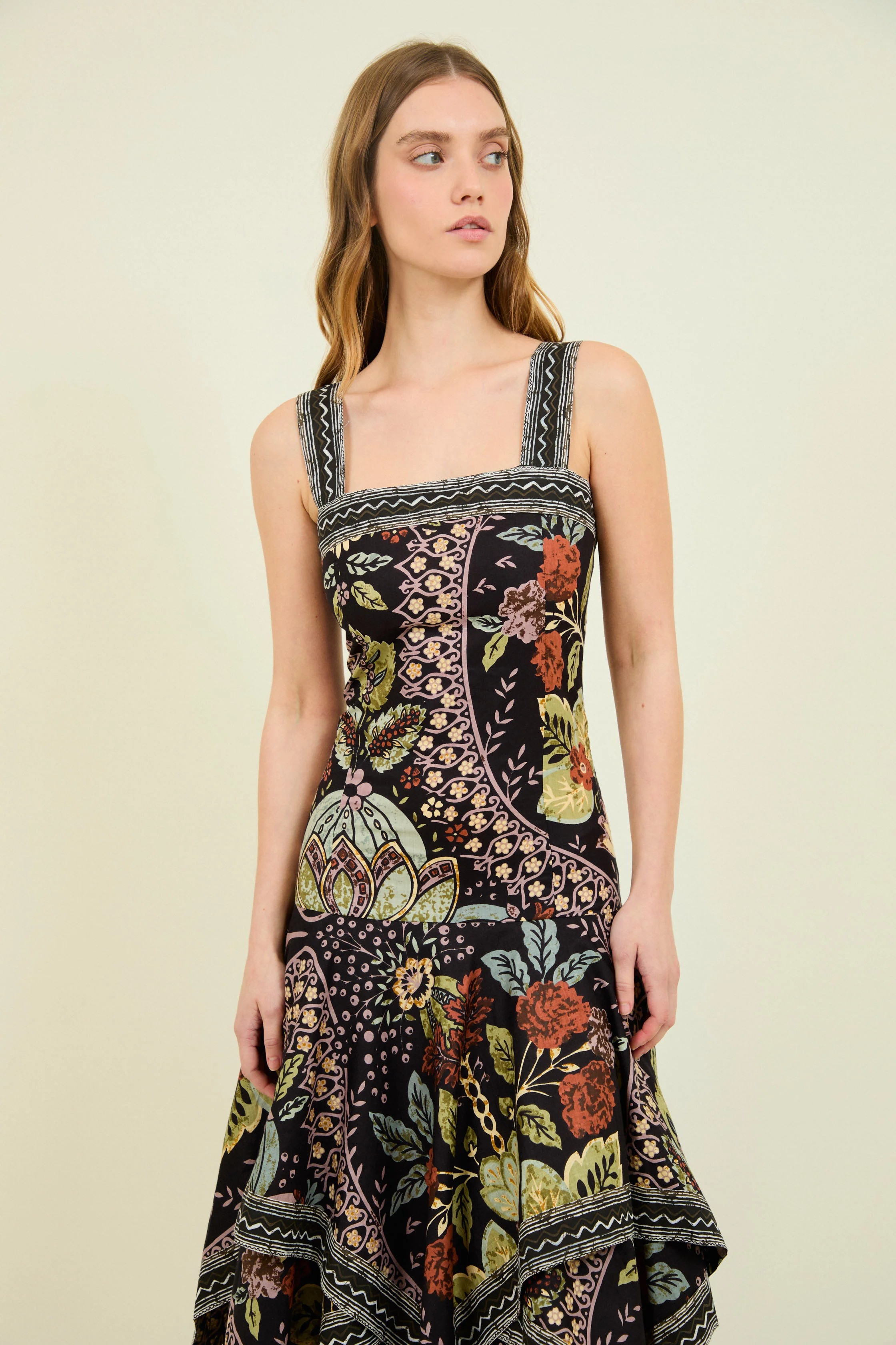 VESTIDO RILEY NEGRO - Image 4